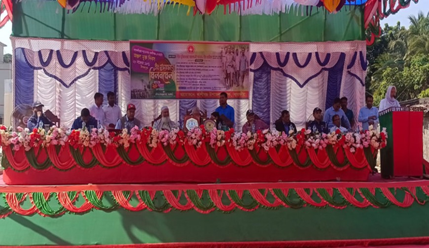 ‘সত্যিকারের মুক্তিযোদ্ধাদের তালিকা হলে সোনার খাটও উপহার দেওয়া যেত'