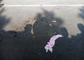 খুলনায় আদালত চত্বরে গুলি করে দুইজনকে হত্যা