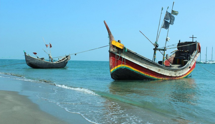 ১২ শর্তে সেন্ট মার্টিনে রাতযাপন