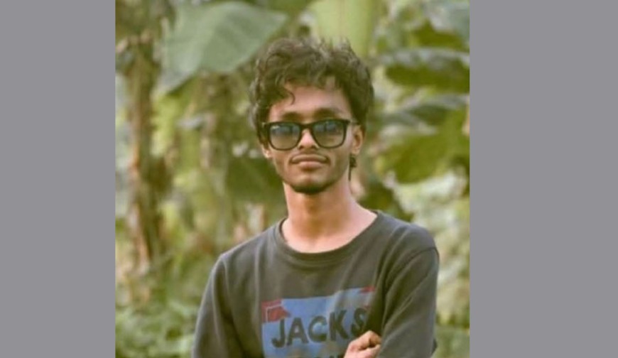 মোটরসাইকেল থেকে ছিটকে পড়ে লোহাগড়ায় যুবক নিহত