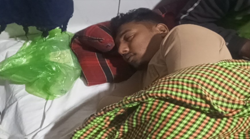 ঝিকরগাছার উদ্ধার যুবদল নেতা রাসেলকে হাসপাতালে ভর্তি