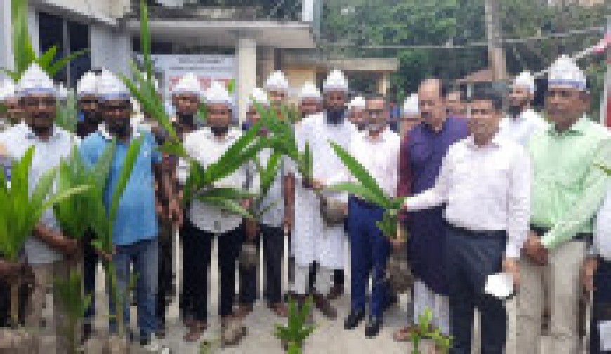 দেশি ফল উৎপাদনে জোর দিলেন জেলা প্রশাসক