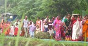 যশোরে মহালয়ার ঐতিহ্যবাহী 'কলাকাটা' উৎসব পালিত