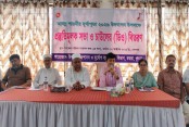 কয়রায় দুর্গাপূজার প্রস্তুতিসভা ও চাল বিতরণ