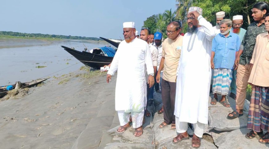 কপোতাক্ষের ভাঙনকবলিত এলাকা পরিদর্শন এমপির