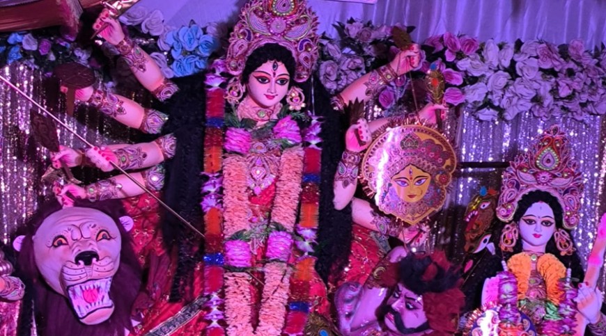 নিরাপত্তা নজরদারিতে ঝিকরগাছার ৫৯ মণ্ডপে দুর্গোৎসব
