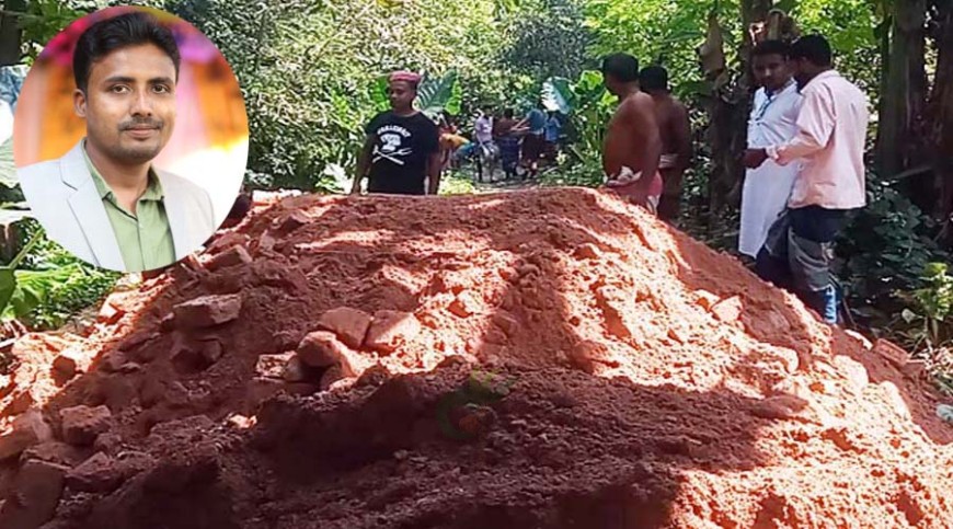 মন্দিরে যাতায়াতের রাস্তা সংস্কার করে প্রশংসিত ছাত্রনেতা রনি