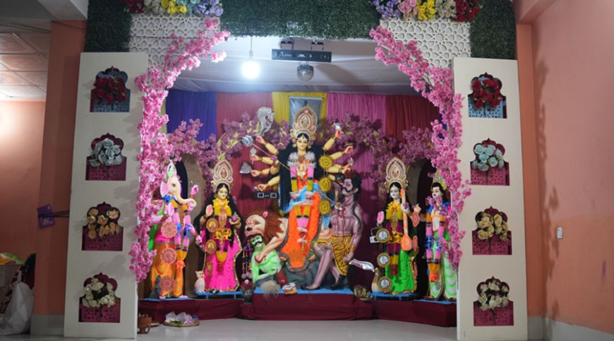 দেবীর মর্ত্যে পদার্পণের মধ্য দিয়ে দুর্গাপূজা শুরু
