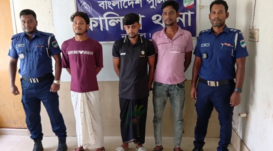 কালিয়ায় ইয়াবাসহ আটক তিন যুবক