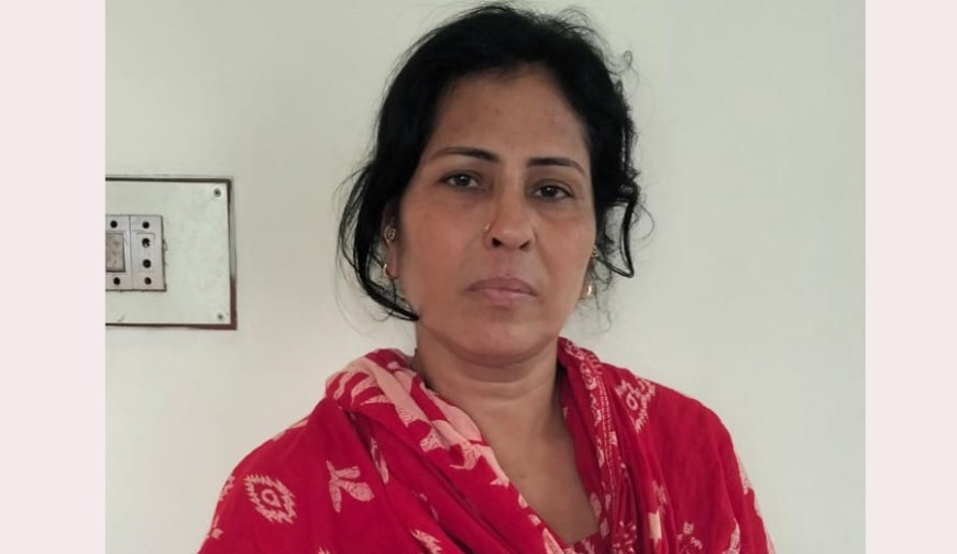 সুন্দরীসহ গ্রেপ্তার ৩