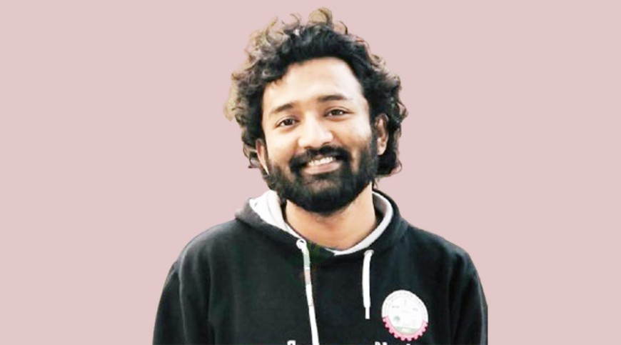 শিউলি ছাতিম কাশফুলের শহর ও ভাঙা রিকশার অক্টোবর
