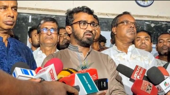 ফাঁসির দড়ির ভয়ে শেখ হাসিনা ফিরবেন না: রাশেদ খান