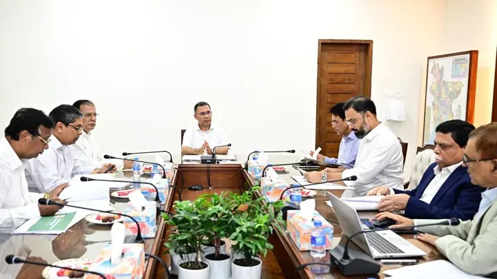 প্রত্যেক ইউনিয়নে খেলার মাঠ গড়ার নির্দেশ প্রধানমন্ত্রীর