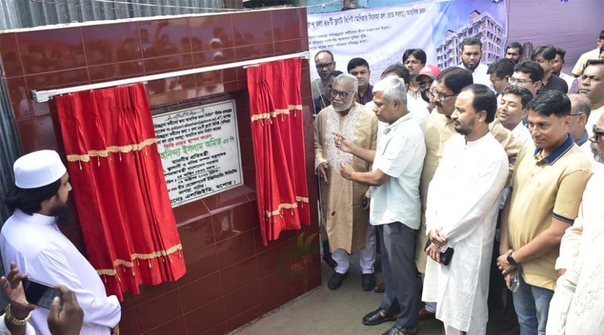 যশোরে পরিচ্ছন্নতা কর্মীদের জন্য ৪৮ ফ্ল্যাটের সাততলা ভবন উদ্বোধন