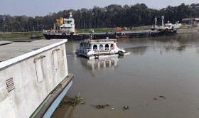 ভৈরব নদে ডুবে গেছে ৯০০ টন কয়লাবোঝাই কার্গো