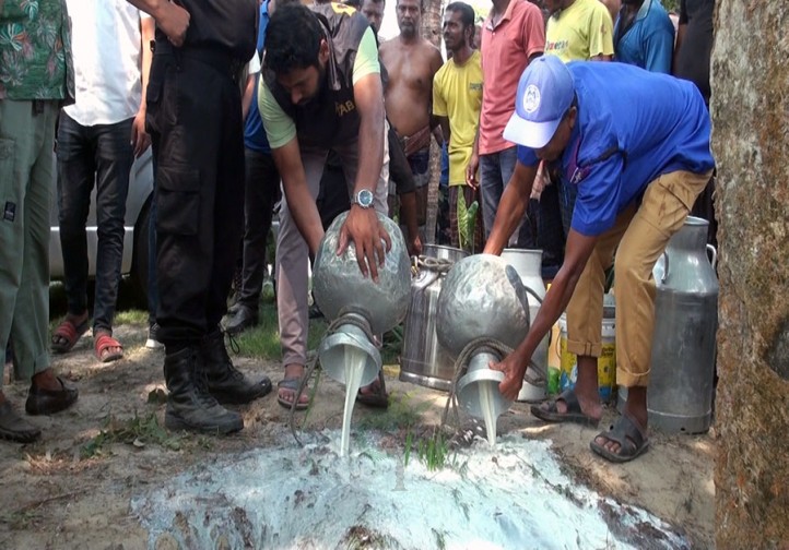 গাভী ছাড়াই ‘দুধ’, বিক্রি হচ্ছে নামী চেইনশপে