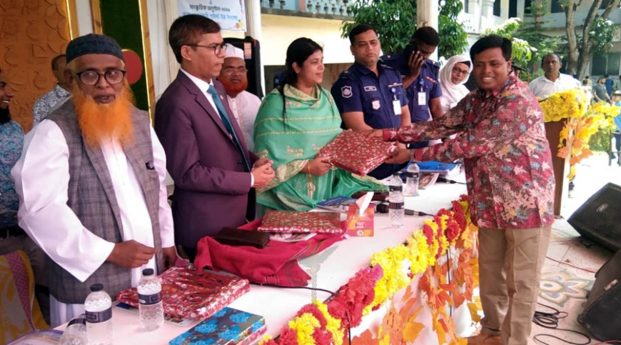 লোহাগড়া পাইলট স্কুলের ১২৪ বছর পূর্তি ও স্মরণিকার মোড়ক উন্মোচন