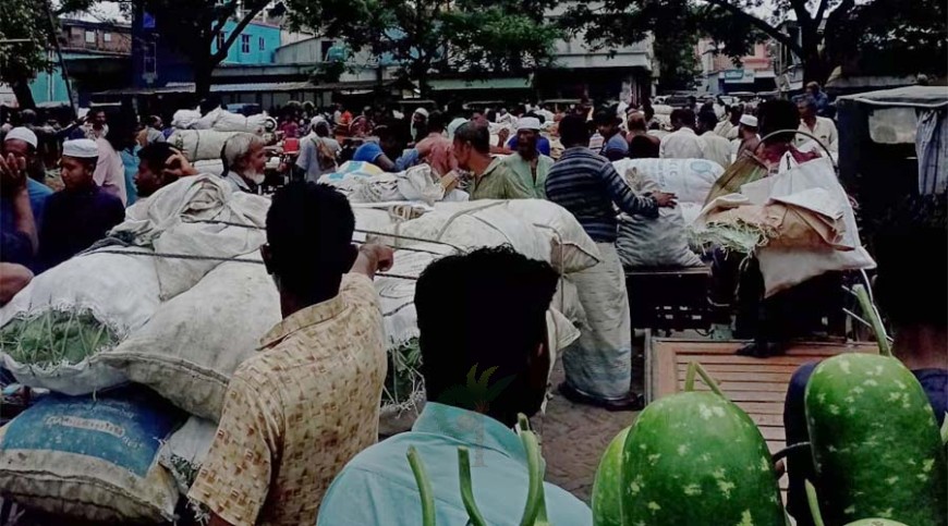 বারীনগর হাটে খাজনা ‘বৃদ্ধি’, অচলাবস্থা শেষে আলোচনায় সুরাহা