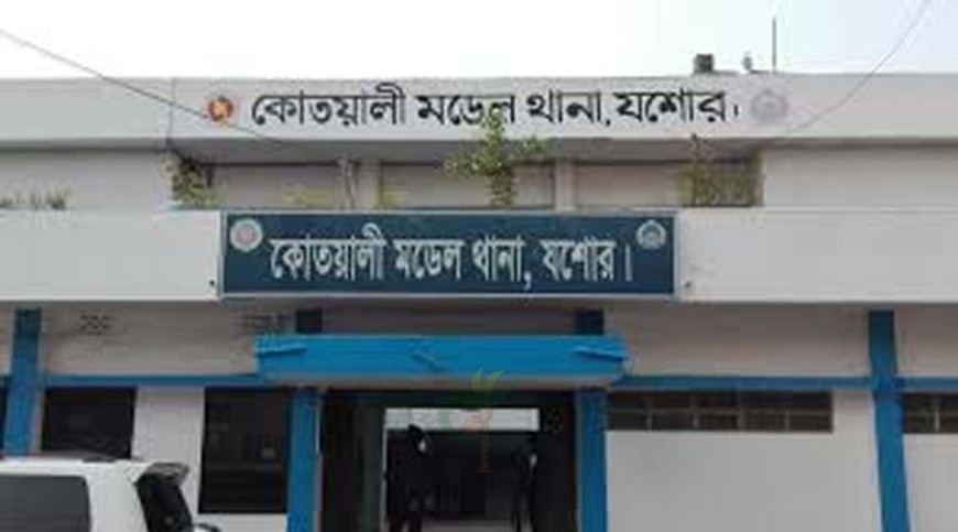 বকেয়া চাওয়ায় পত্রিকার হকারকে হত্যার হুমকির অভিযোগ