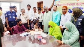 যশোরে টিকাদান ক্যাম্পেইন উদ্বোধন, কেন্দ্র দুই হাজার ২৮০