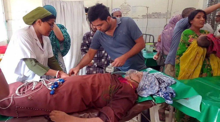 নড়াইলে পাম্পে তেল নিতে এসে নারীর মৃত্যু