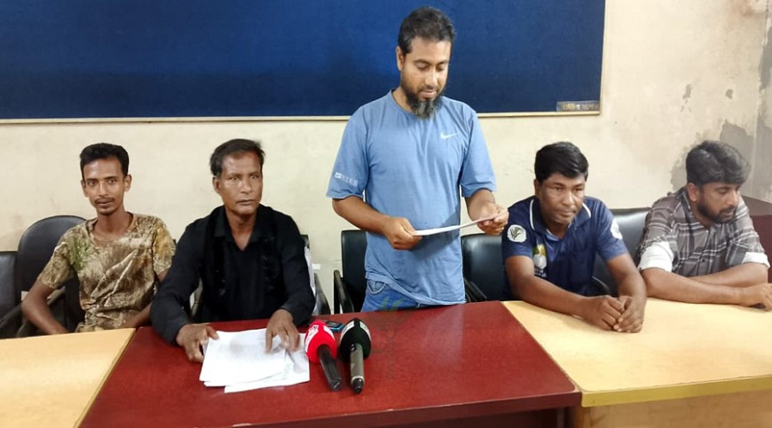 ব্যক্তি মালিকানাধীন জমির ওপর দিয়ে রাস্তা নির্মাণের অভিযোগ