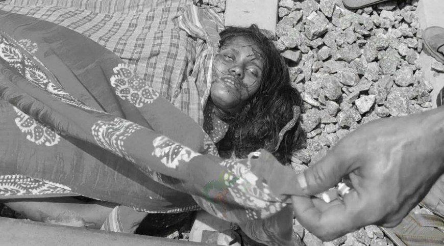 নড়াইলে ট্রেনে কাটা পড়ে নারী-শিশুর মৃত্যু