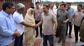 যশোরে পৌঁছেই উলাশীর উদ্দেশে যাত্রা প্রধানমন্ত্রীর