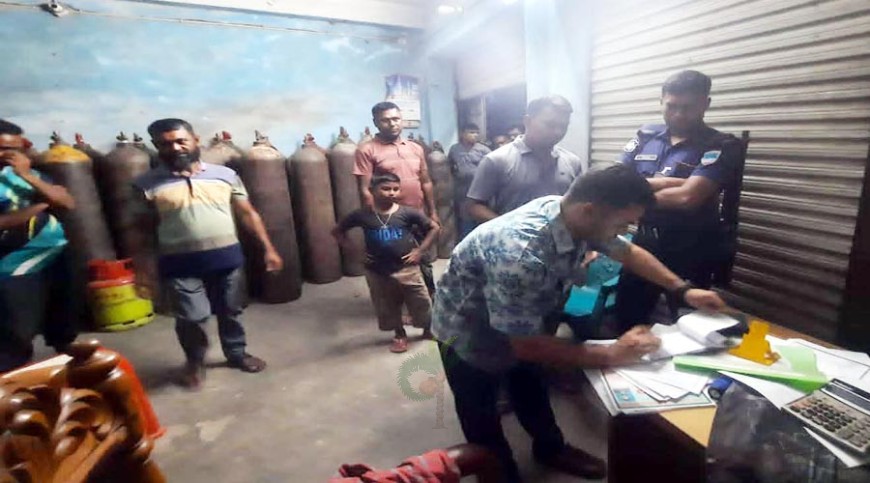 অভয়নগরে অবৈধ তেল মজুতে সহায়তা: ব্যবসায়ীকে জরিমানা