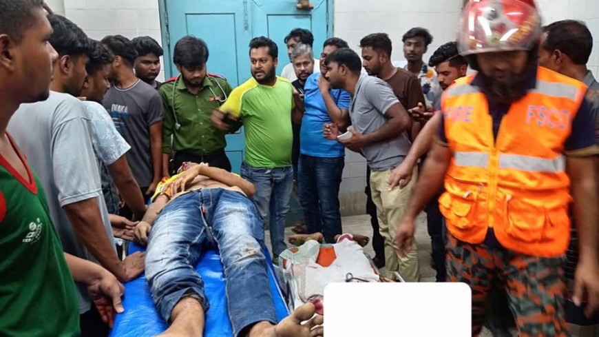 মোটরসাইকেল দুর্ঘটনায় দুই বন্ধুর মৃত্যু