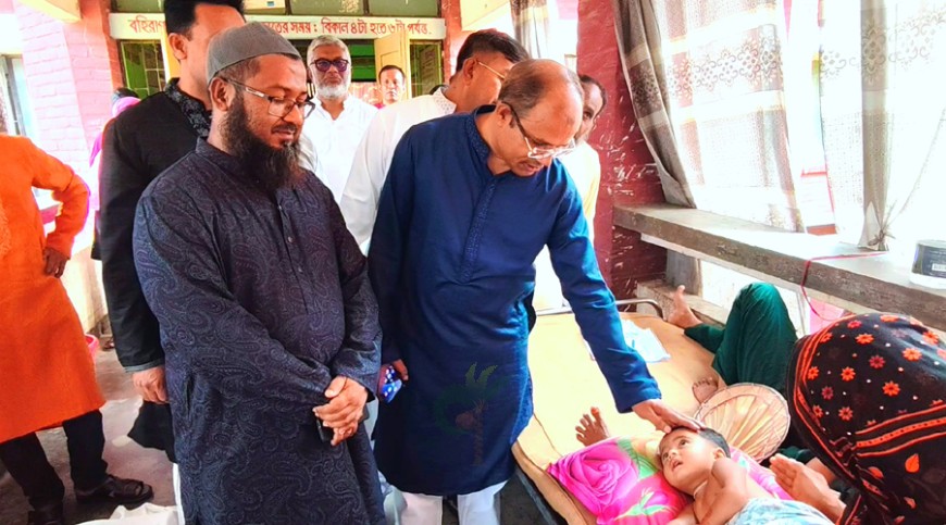 ঈদের ছুটিতে মাগুরায় হাসপাতালে যুগ্ম সচিবের আকস্মিক পরিদর্শন
