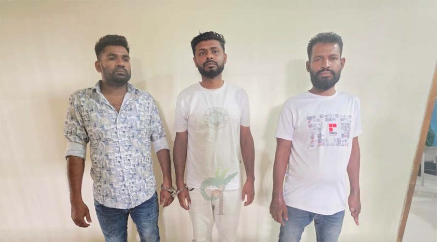 অপহরণ করে চাঁদা আদায়ের অভিযোগে আটক ৩