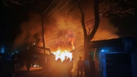 লোহাগড়ায় আগুনে পুড়লো চার দোকান