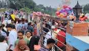 বিনোদন কেন্দ্রগুলোতে উপচেপড়া ভিড়