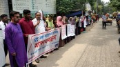 সাতক্ষীরায় সুষ্ঠু বর্জ্য ব্যবস্থাপনার দাবিতে মানববন্ধন