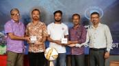 সুবর্ণভূমি বিশ্বকাপ আড্ডায় দুই ফুটবলপ্রেমী