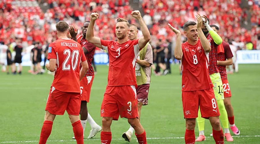 টানা চতুর্থবার নকআউটে সুইসরা, কানাডার প্রথম