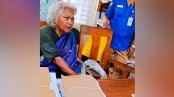 ভারসাম্যহীন বৃদ্ধার লাখ টাকা ‘ভাগবাটোয়ারা’