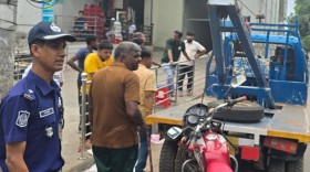 যানজট নিরসনে যশোরে ট্রাফিক পুলিশের জোর তৎপরতা
