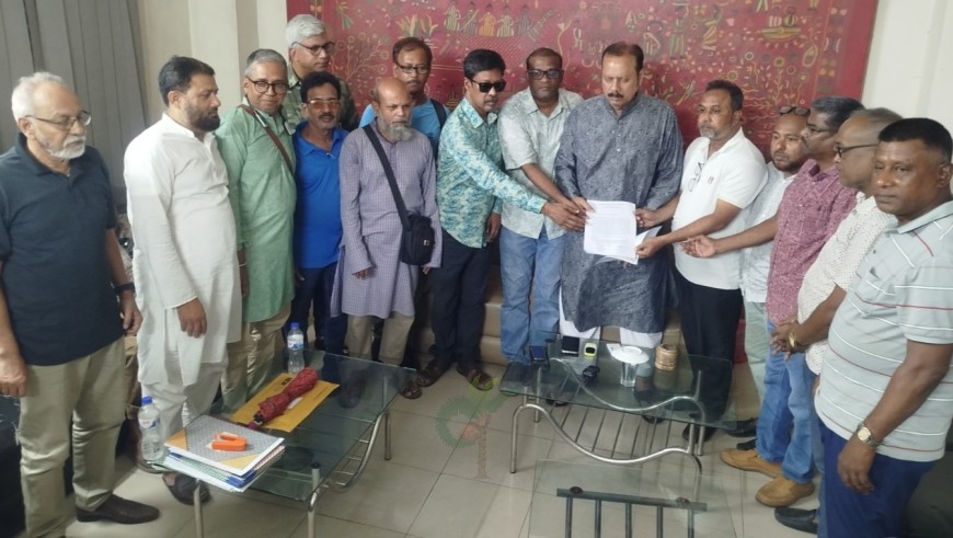 প্রেসক্লাবের সদস্যপদসহ তিন দফা দাবিতে আন্দোলনে জেইউজে