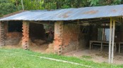 এক যুগ বন্ধ মাদরাসা: জমি ফেরত চাইলেন দাতারা