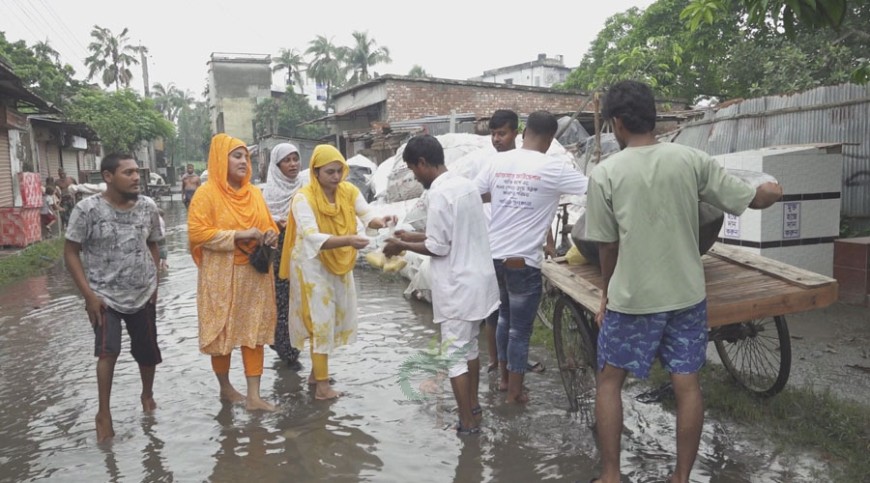 পানিবন্দী মানুষের পাশে আফসার ফাউন্ডেশন