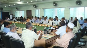 সাতক্ষীরায় অতিবর্ষণে ৩৮ প্রাথমিক বিদ্যালয় বন্ধ, ভেসে গেছে ১২৭ মাছের ঘের
