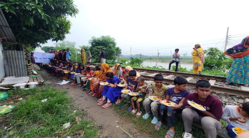 সুবিধাবঞ্চিত শিশুদের নিয়ে ফল উৎসব