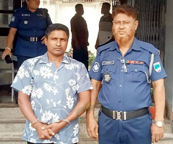 কেশবপুরে স্কুলছাত্রী ধর্ষণে অভিযুক্ত যুবক গ্রেপ্তার