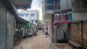 যশোরে জামায়াত এমপির বাড়ির সামনে পুলিশি টহল