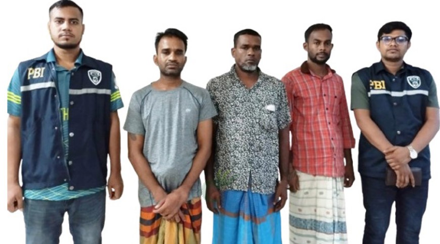 ব্যবসায়ীর দুই লাখ টাকা আত্মসাতের মামলায় গ্রেপ্তার ৩