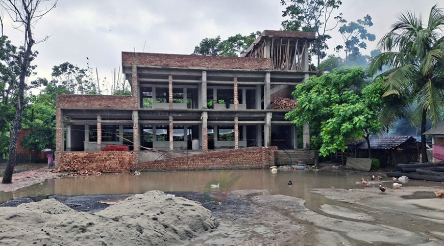 প্রকল্পের মেয়াদ শেষ: ঝুলে আছে ১৩টি স্কুলের ভবন নির্মাণ