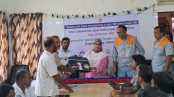 পাইকগাছায় ইপিআই কার্যক্রমে ওয়ার্ল্ড ভিশনের ব্যাগ প্রদান