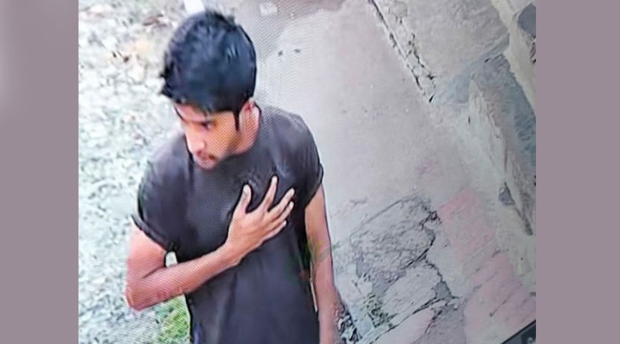 কারাগারের দেয়াল টপকে হাজতির পলায়ন
